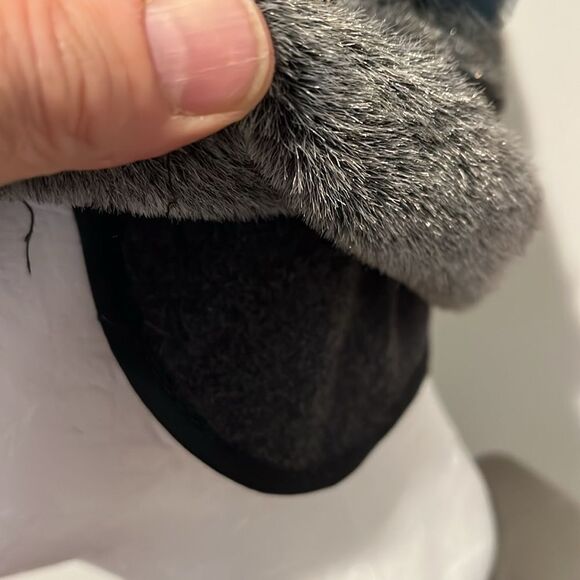 Tyrollean Alpine Oktoberfest German Gray Fake Fur Ear Muff Cap Hat Ford Mustang - Picture 8 of 9